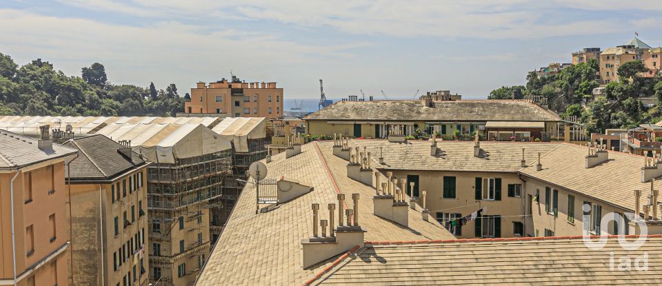 Trilocale di 70 m² a Genova (16127)