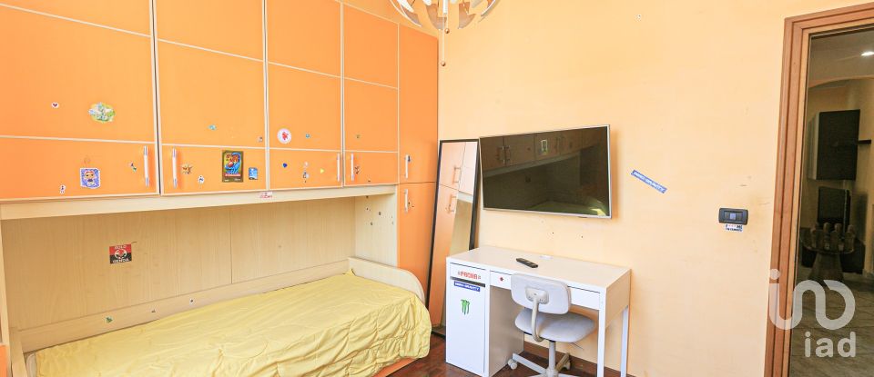 Trilocale di 70 m² a Genova (16127)