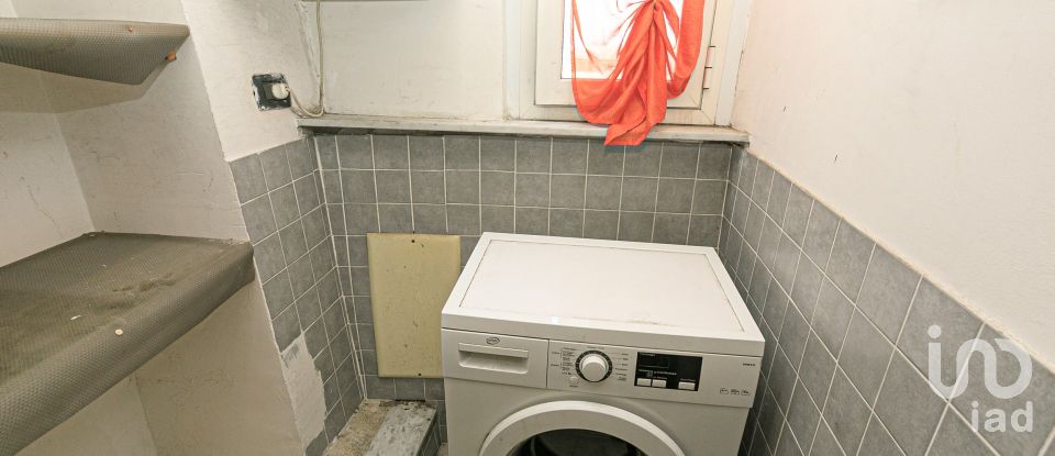 Trilocale di 70 m² a Genova (16127)