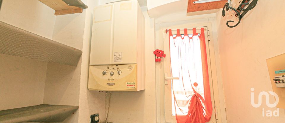 Trilocale di 70 m² a Genova (16127)