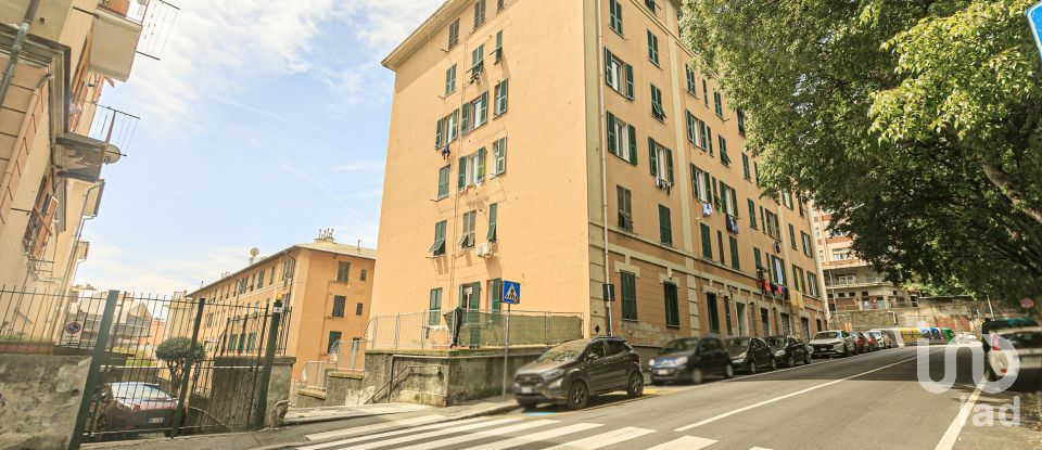 Trilocale di 70 m² a Genova (16127)
