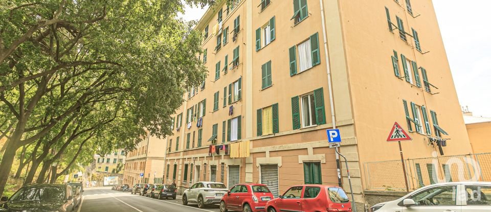 Trilocale di 70 m² a Genova (16127)
