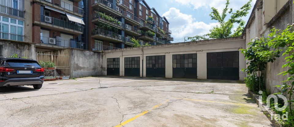 Shop / premises commercial of 49 m² in Torino (10141)