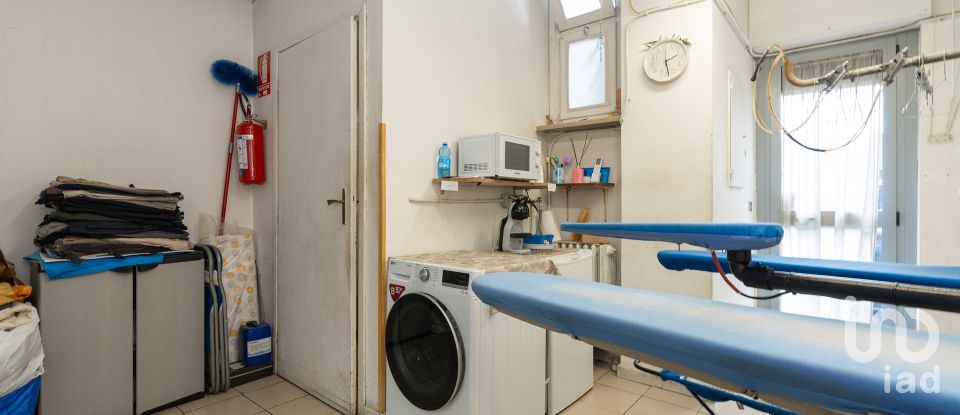 Shop / premises commercial of 49 m² in Torino (10141)