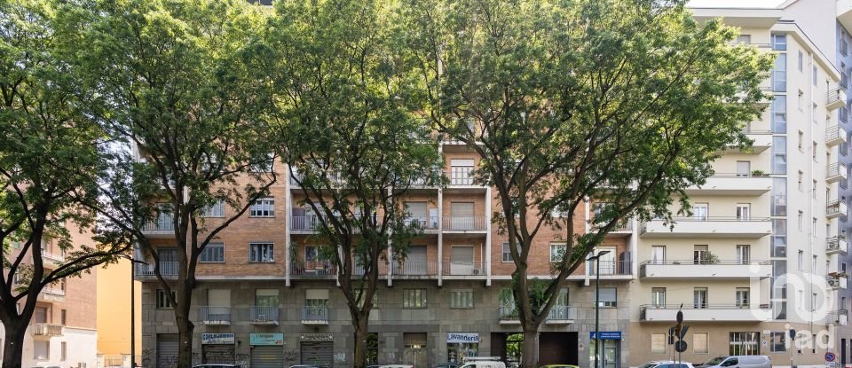 Shop / premises commercial of 49 m² in Torino (10141)