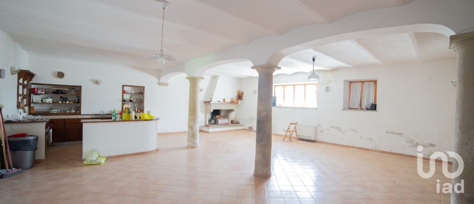 Casa indipendente / Villa 0 locali di 490 m² in San Lorenzo in Campo (61047)