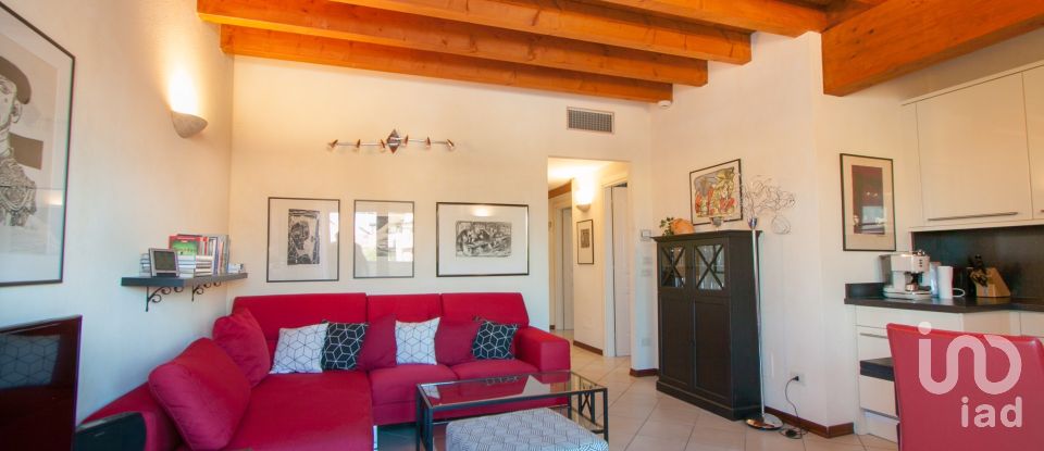 Three-room apartment of 90 m² in Peschiera del Garda (37019)