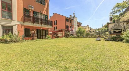 Appartamento 5 locali di 100 m² a Genova (16163)