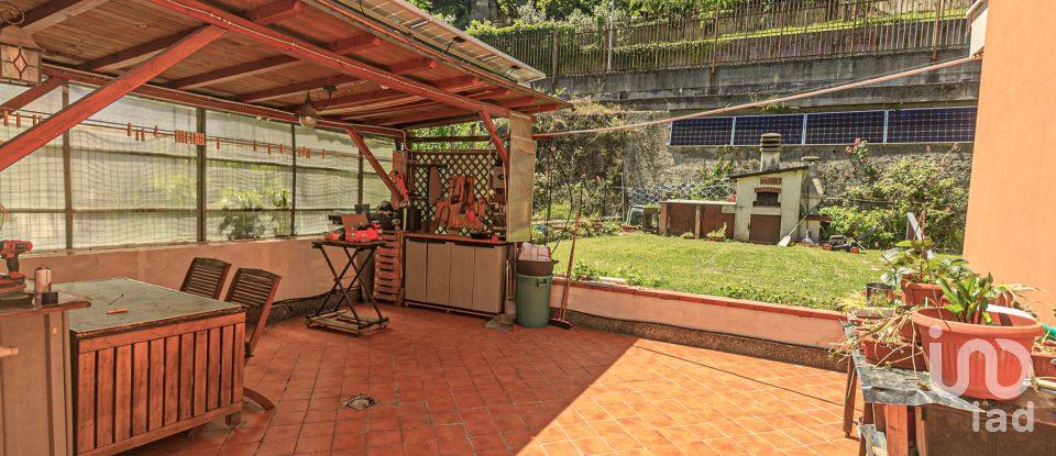 Apartment 5 rooms of 100 m² in Genova (16163)