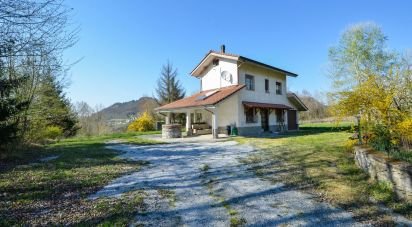 Casa indipendente 5 locali di 113 m² in Millesimo (17017)
