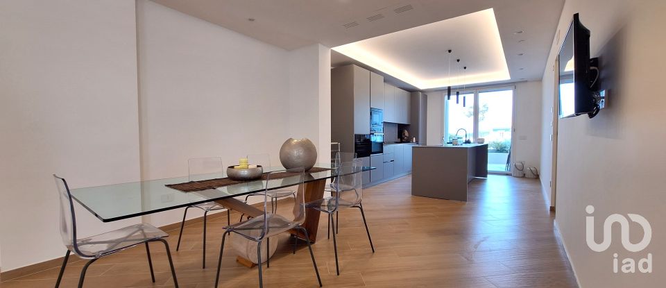 Quadrilocale di 150 m² a Angri (84012)