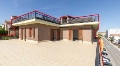 Loft 4 rooms of 270 m² in Monte San Giusto (62015)