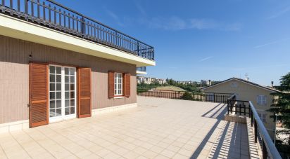 Loft 4 rooms of 270 m² in Monte San Giusto (62015)