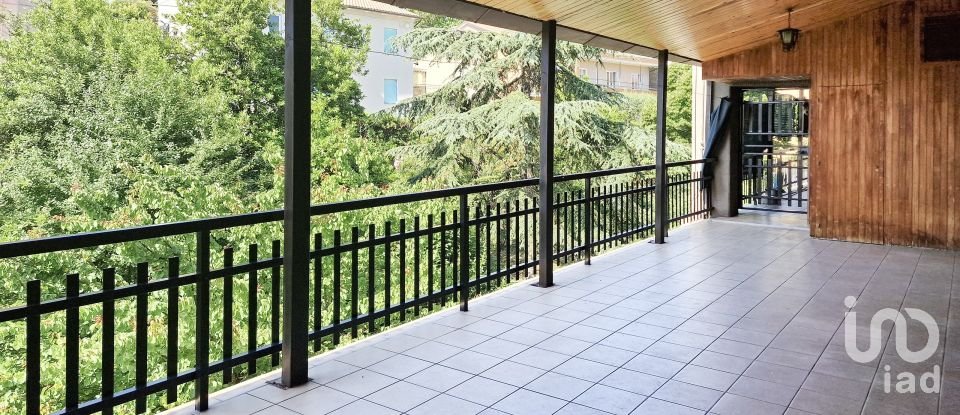 Loft 4 rooms of 270 m² in Monte San Giusto (62015)