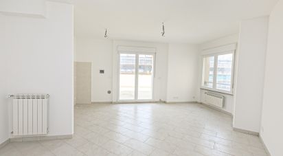 Trilocale di 74 m² a Genova (16127)