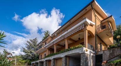 Quadrilocale di 76 m² a Bordighera (18012)