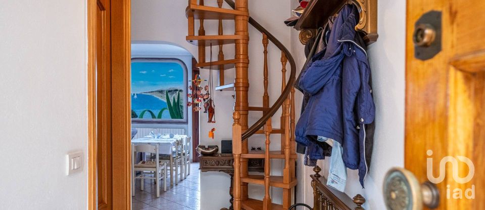 Four-room apartment of 76 m² in Bordighera (18012)