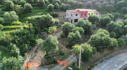 Block of flats 8 rooms of 165 m² in Imperia (18100)