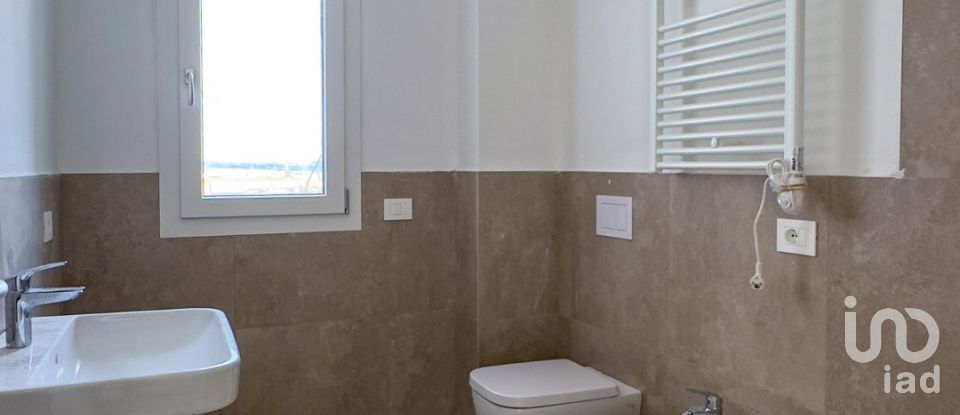 Loft 6 locali di 130 m² a Castelnuovo del Garda (37014)