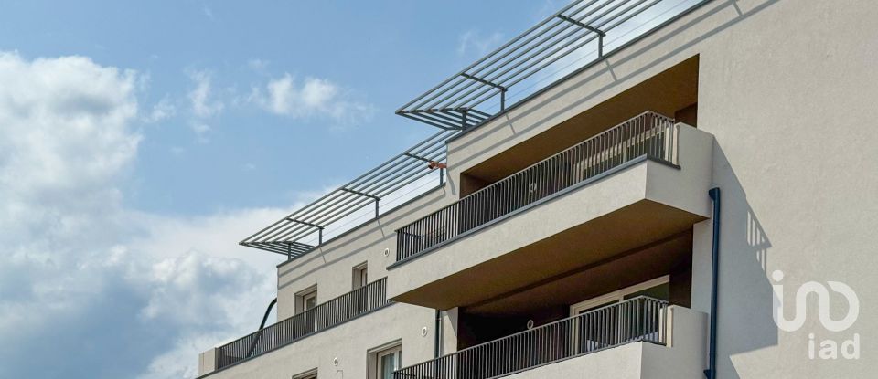 Loft 6 locali di 130 m² a Castelnuovo del Garda (37014)