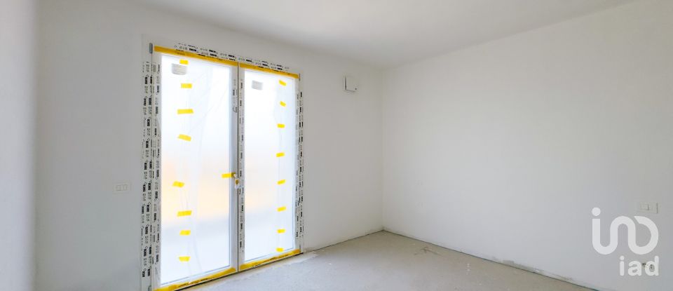 Loft 6 locali di 130 m² a Castelnuovo del Garda (37014)