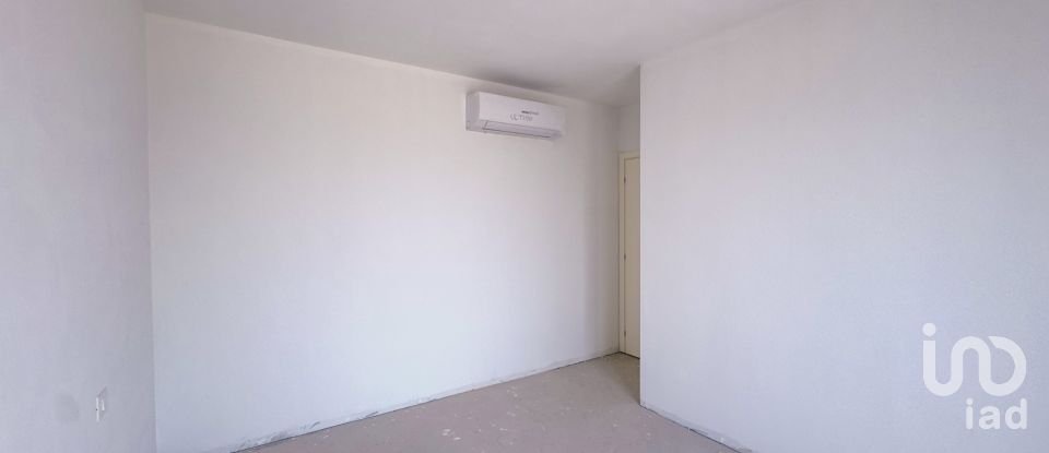 Loft 6 locali di 130 m² a Castelnuovo del Garda (37014)