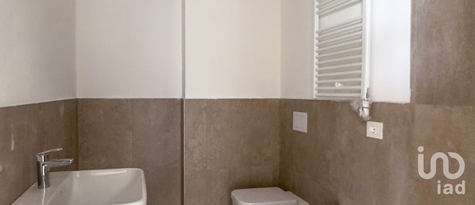 Loft 6 locali di 130 m² a Castelnuovo del Garda (37014)