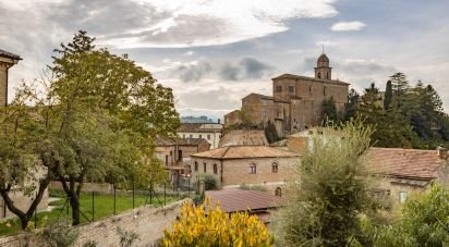 Apartment 7 rooms of 228 m² in Montottone (63843)