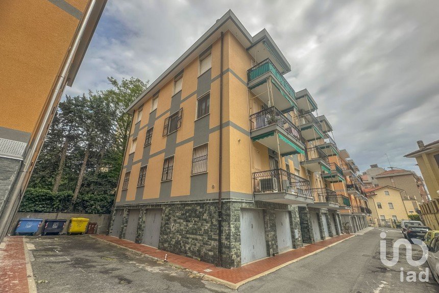 Trilocale di 70 m² a Loano (17025)