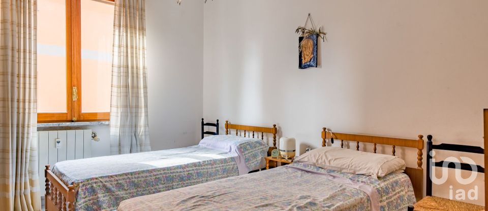 Trilocale di 70 m² a Loano (17025)