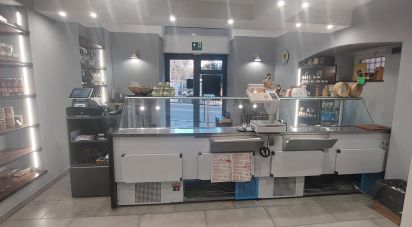 Negozio / locale commerciale di 72 m² in Genova (16122)