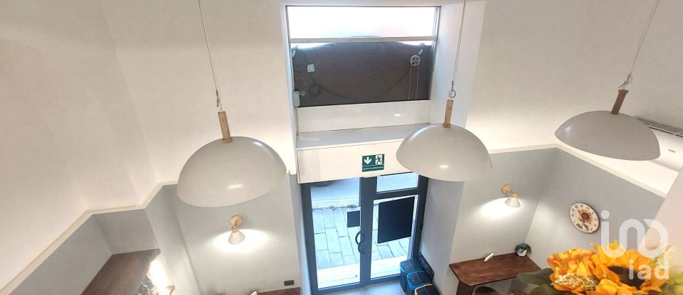Negozio / locale commerciale di 72 m² in Genova (16122)