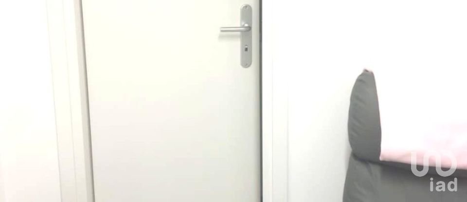 Negozio / locale commerciale di 72 m² in Genova (16122)