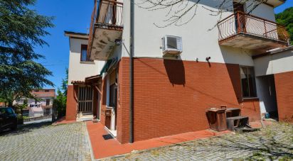 Casa indipendente 12 locali di 285 m² in Saliceto (12079)
