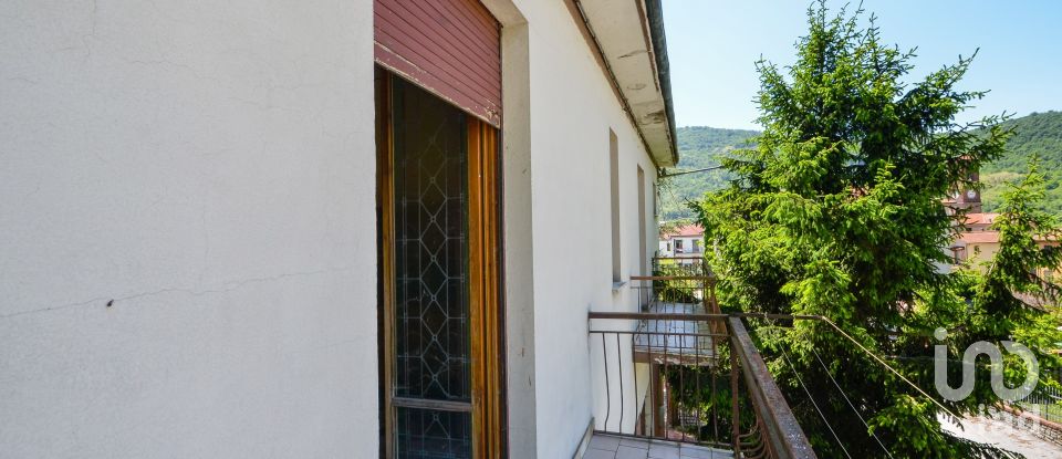 Townhouse 12 rooms of 285 m² in Saliceto (12079)