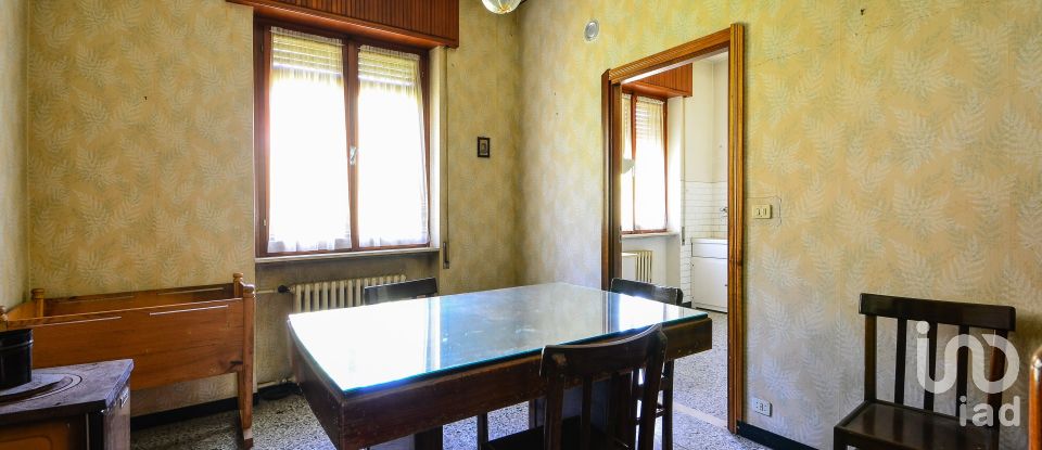 Townhouse 12 rooms of 285 m² in Saliceto (12079)