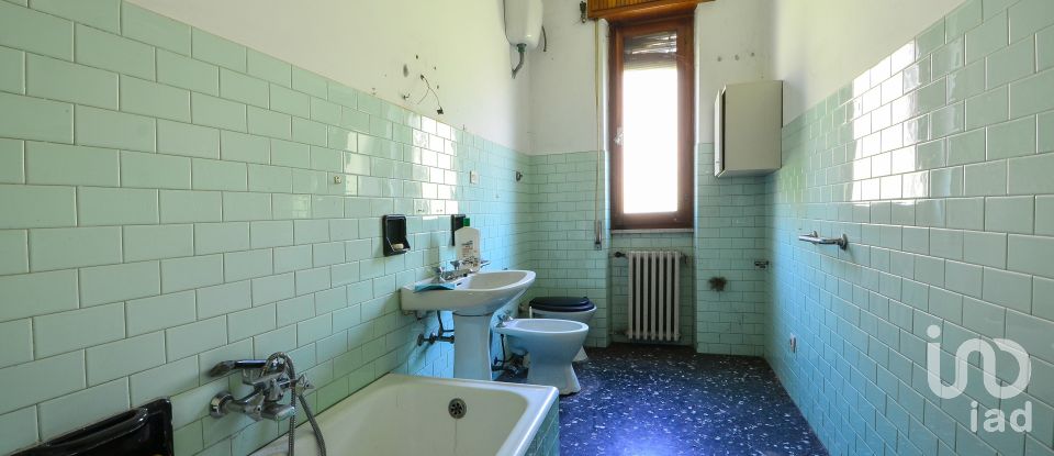 Townhouse 12 rooms of 285 m² in Saliceto (12079)