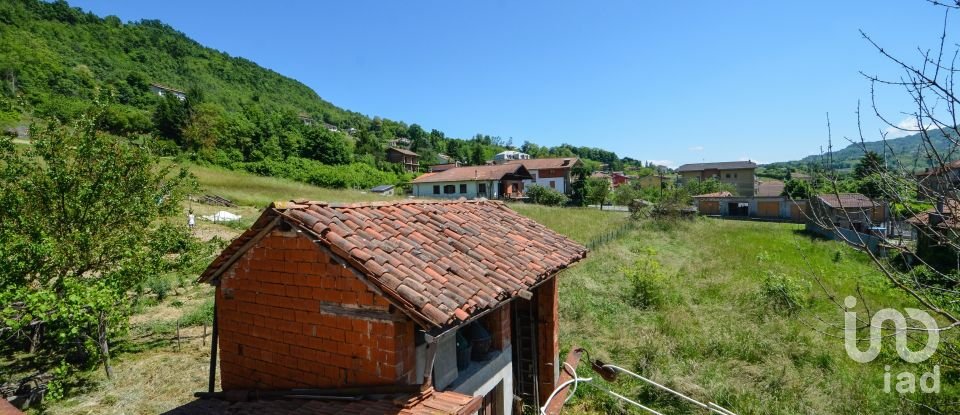 Townhouse 12 rooms of 285 m² in Saliceto (12079)