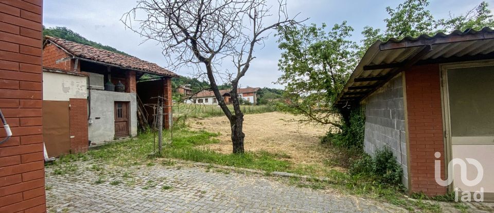 Townhouse 12 rooms of 285 m² in Saliceto (12079)