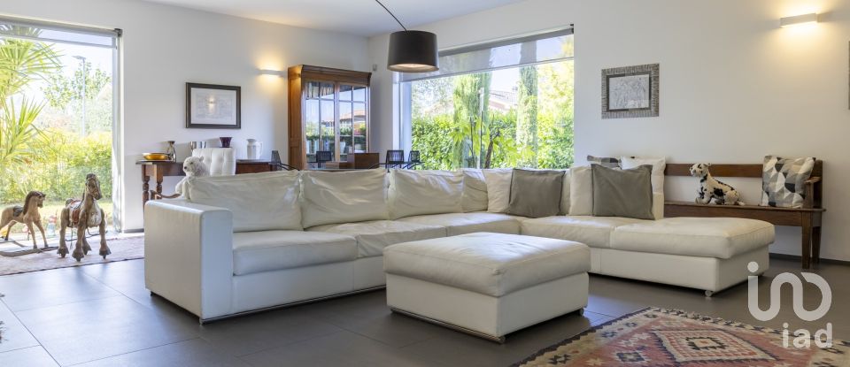 Casale 6 locali di 242 m² in Monterado (60012)