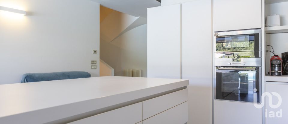 Casale 6 locali di 242 m² in Monterado (60012)