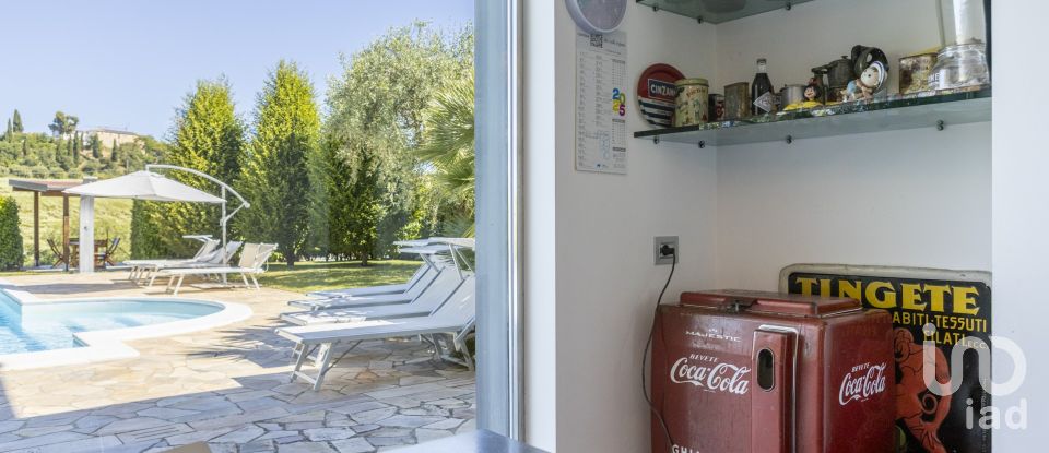 Casale 6 locali di 242 m² in Monterado (60012)