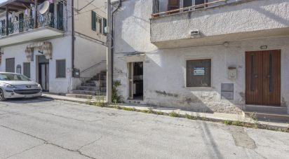 Rifugio 7 locali di 160 m² in Filottrano (60024)