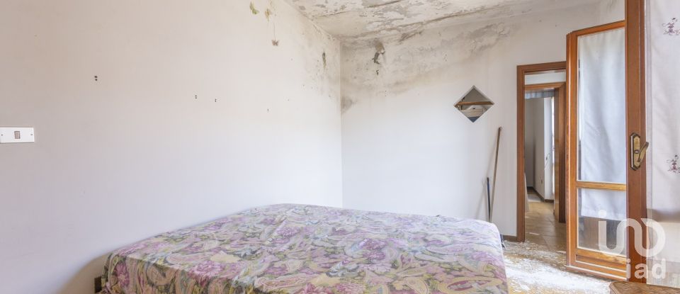 Rifugio 7 locali di 160 m² in Filottrano (60024)