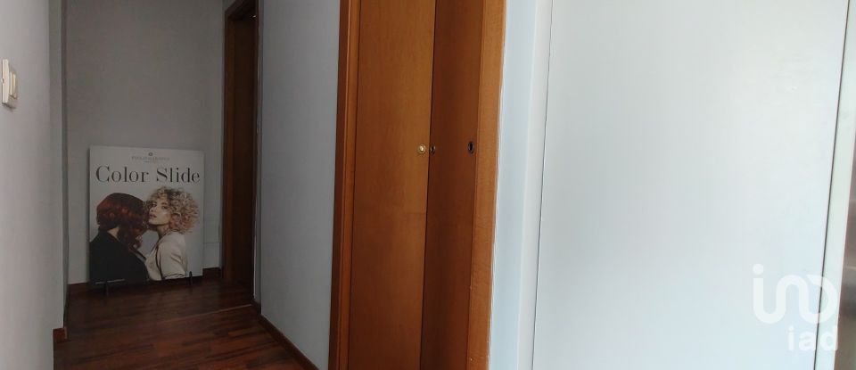 Shop / premises commercial of 109 m² in Roma (00148)