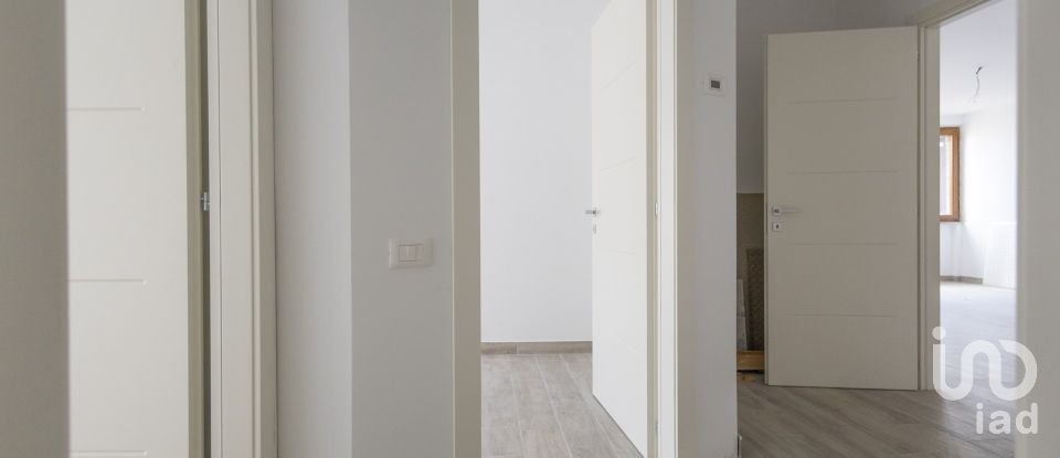 Appartamento 5 locali di 85 m² a Potenza Picena (62018)