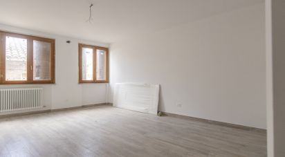 Appartamento 5 locali di 85 m² a Potenza Picena (62018)