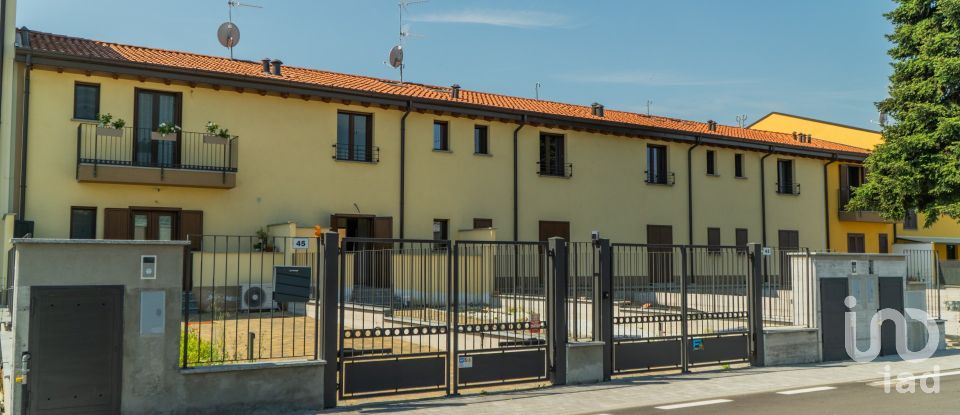 Villa Bifamiliare 4 locali di 109 m² a Cremona (26100)