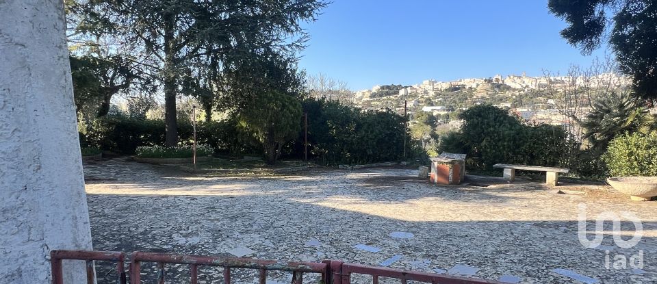 Horses property 6 rooms of 130 m² in Cisternino (72014)