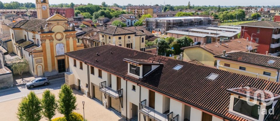 Appartamento 0 locali di 76 m² a Cremona (26100)